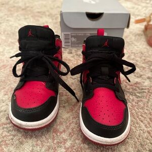 Toddler/kid Nike Air Force 1 size 9